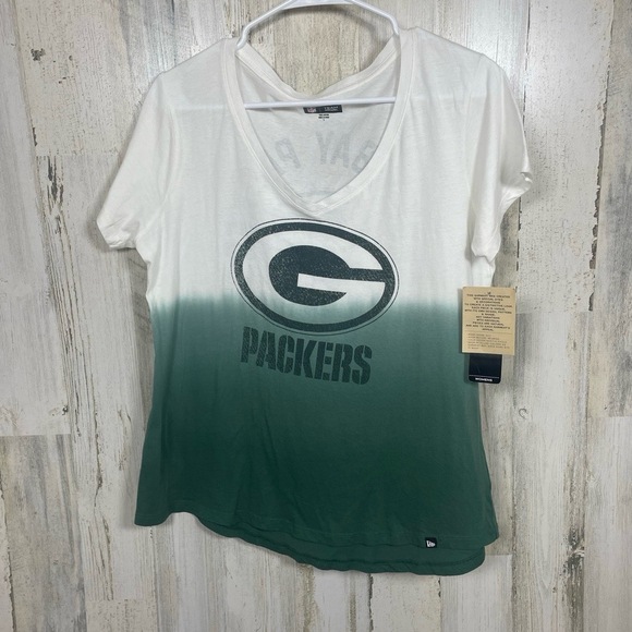 New Era Tops - NWT New Era Green Bay Packers NFL T-Shirt V-Neck Ombre size L Green‎ White